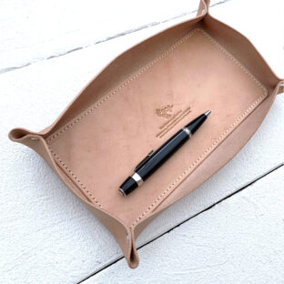 レザートレイ （長方形）｜Non-Foundation Leather ノンファンデーションレザー「感動の瞬間を記録する日記帳のような革」