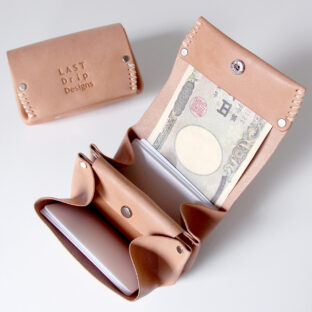 お札が折れないアコーディオンミニ財布｜Non-Foundation Leather ノンファンデーションレザー「感動の瞬間を記録する日記帳のような革」