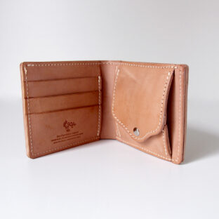2つ折り財布（カード段つき・小銭入れつき）｜Non-Foundation Leather ノンファンデーションレザー「感動の瞬間を記録する日記帳のような革」